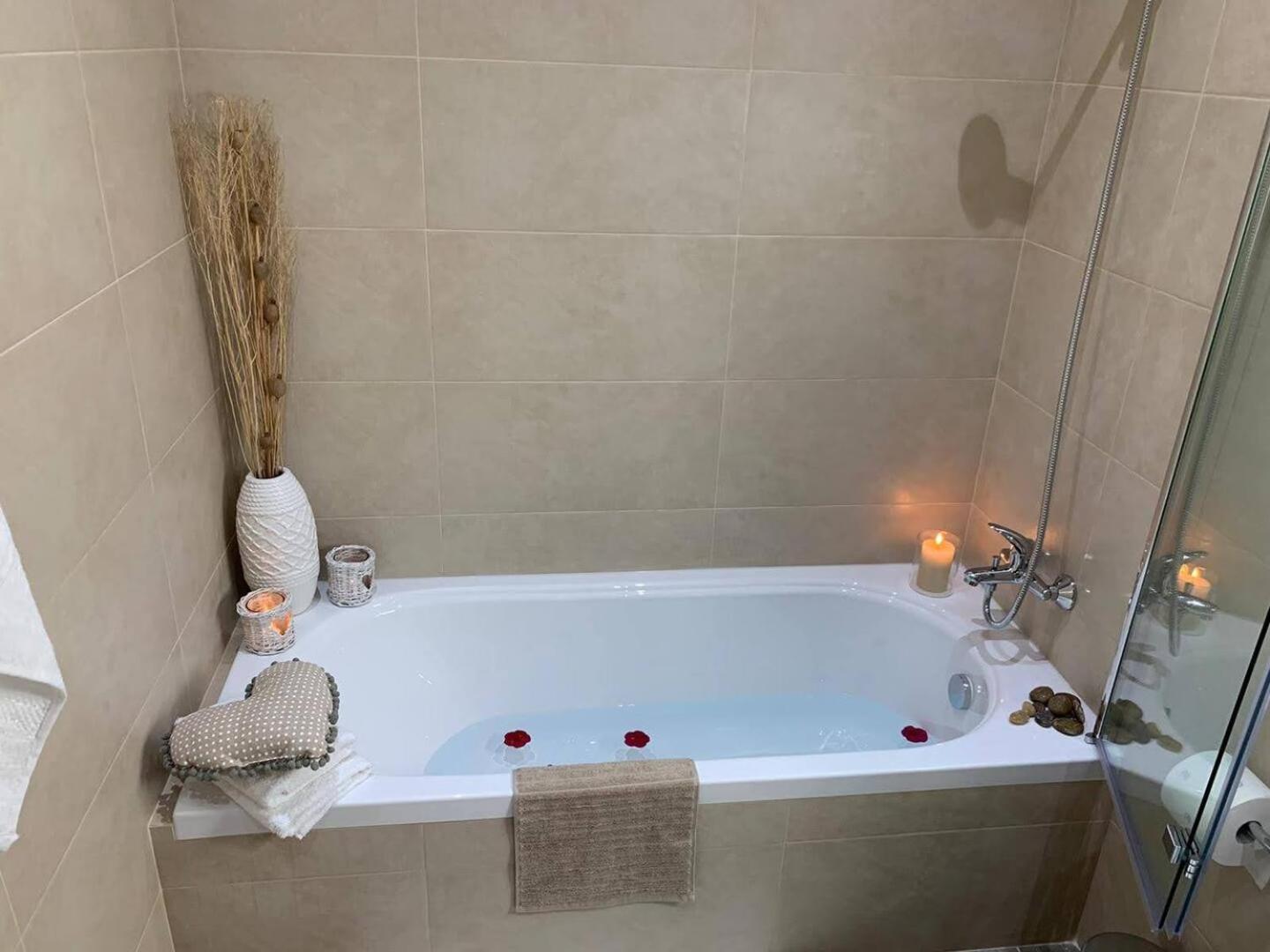 Fl 1 Ta'Lonza Luxury With Hot Tub By Homely 梅利哈 外观 照片