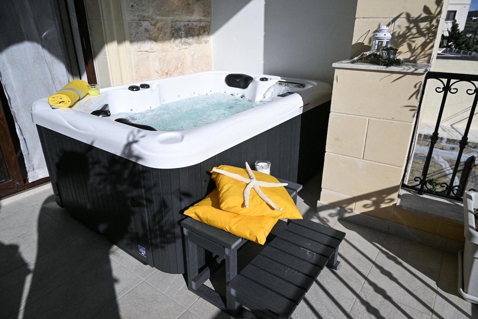 Fl 1 Ta'Lonza Luxury With Hot Tub By Homely 梅利哈 外观 照片